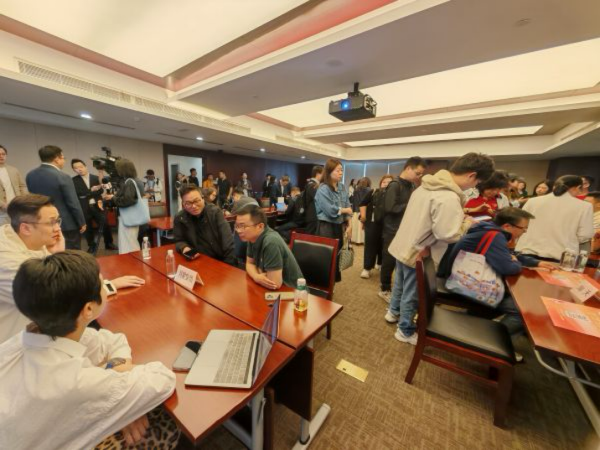 港联证券 中国驻美大使谢锋：中国坚决反对任何形式的关税战、贸易战